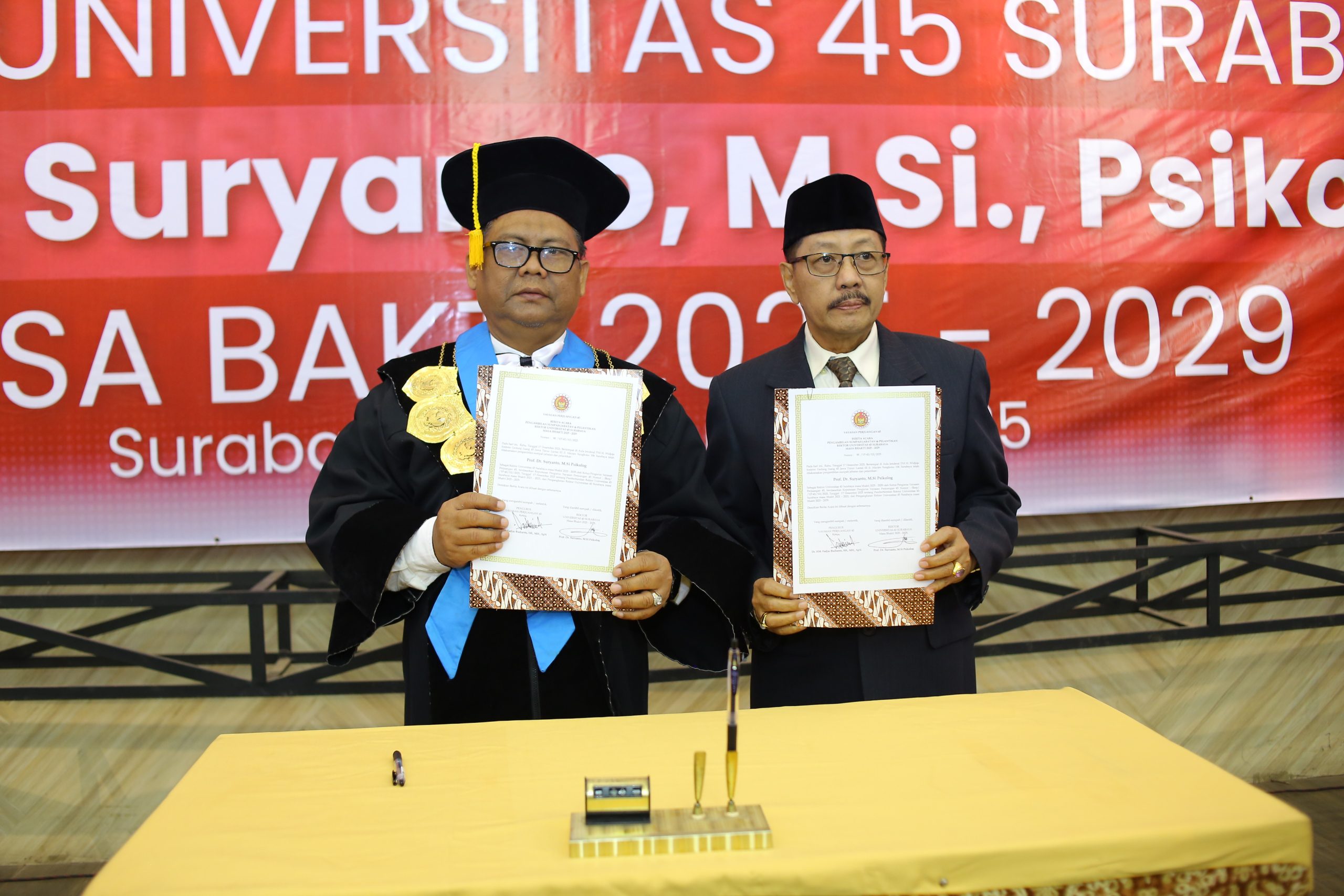 Civitas Akademika Sampaikan Ucapan Selamat atas Pelantikan Rektor Universitas 45 Surabaya Civitas Akademika Sampaikan Ucapan Selamat atas Pelantikan Rektor Universitas 45 Surabaya