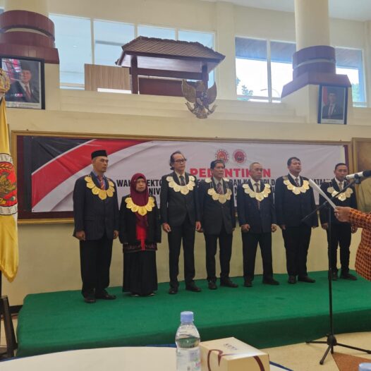 Pelantikan Wakil Rektor, Dekan, dan Kaprodi D3 Kepariwisataan Universitas 45 Surabaya Periode 2026–2030