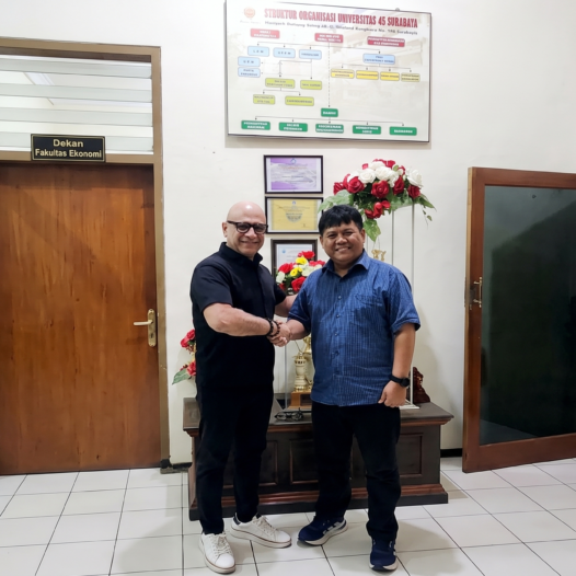 Universitas 45 Surabaya Jajaki Kerja Sama dengan Parallaxnet untuk Penguatan Kompetensi IT Mahasiswa